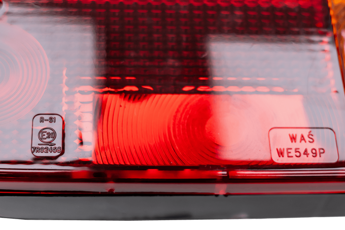 Baklykt WAŚ WE549P 3 fungerer høyre