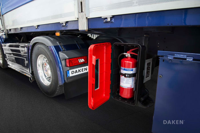 Brannslukningsboks 6/9kg DAKEN 82130 REGON 715x335x240mm rød