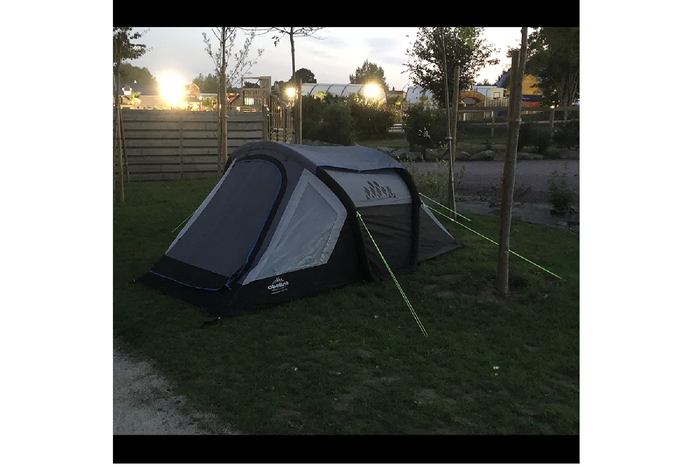 Sett med fire ProPlus barduner 361802 fluorescerende liner for et 4m telt