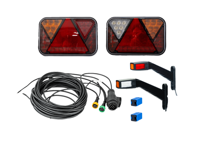 Lyssett: FRISTOM FT-270 LED-baklys + FRISTOM FT-145 LED-sidemarkeringslys + MANTES 7m 13-PIN sele