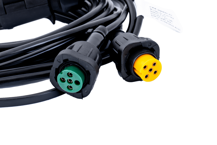 Lyssett: FRISTOM FT-270 LED baklykter + FRISTOM FT-145 LED markeringslys + MANTES 4,5m 7PIN ledningsnett