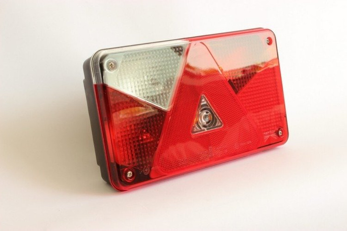 ASPÖCK Multipoint V baklykt, 7 funksjoner, venstre