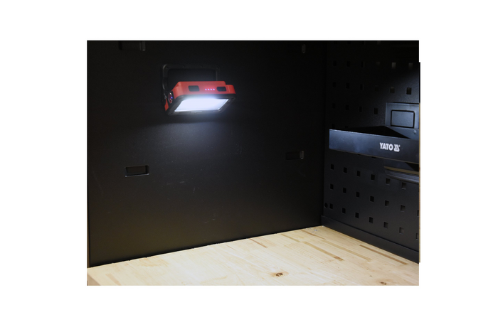 Bærbar spotlight + lommelykt YATO YT-81819 COB LED 300lm