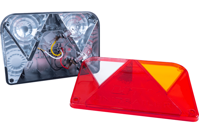 Lyssett: DOBPLAST DPT35 baklykter + ASPÖCK FLEXIPOINT I sidemarkeringslys + MANTES 5,2m 7-PIN ledningsnett