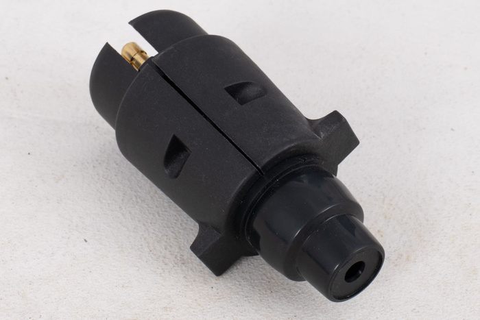 UTSTIKK 7-PIN UNITRAILER-plugg for tilhengerfeste