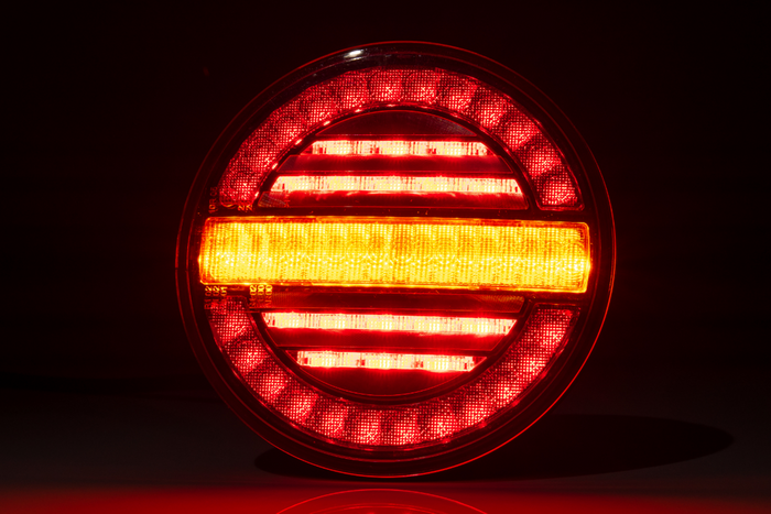 FRISTOM FT-213 LED-baklykt, 3 universalfunksjoner