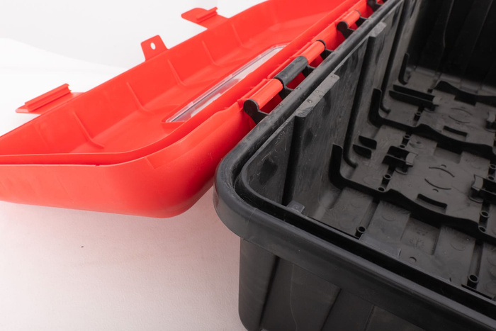 UTSLUKKING Brannslukningsapparatboks 6/9 kg DAKEN 82130 REGON 715x335x240mm rød