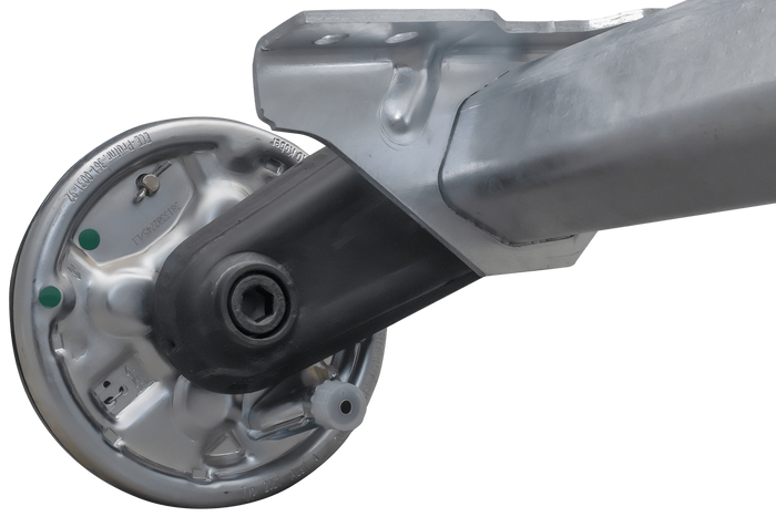 AL-KO COMPACT bremseaksel for tilhenger / bergingsbil 1350kg 1750mm 2200mm 5x112