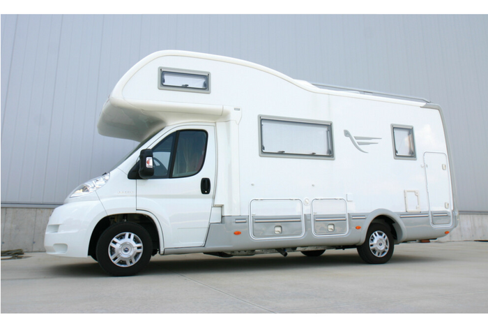 Elektrisk nedsenkbar pumpe LAMPA 12V 30L/min