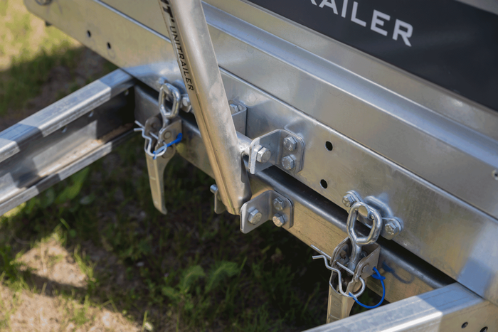 UNITRAILER sveivløfter med håndtak for tipping og lossing av en 1000 kg bilhenger 500-865 mm