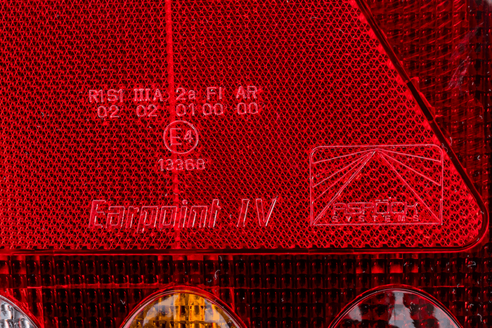 ASPÖCK Earpoint IV baklykt, 5 funksjoner, høyre