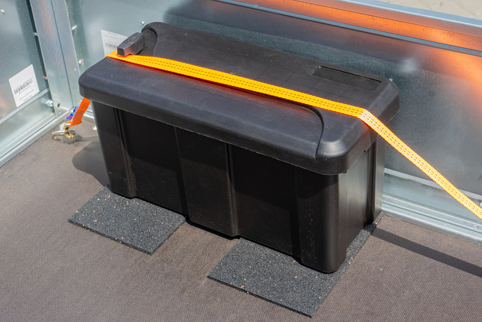 Utvendig sklisikker matte 600x200x8 mm