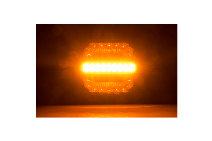 Lampa zespolona przednia z uchwytem Traktor