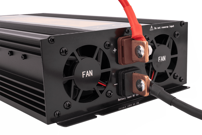 Spenningsomformer 12V/230V (2000/4000W) KAMAR E1930