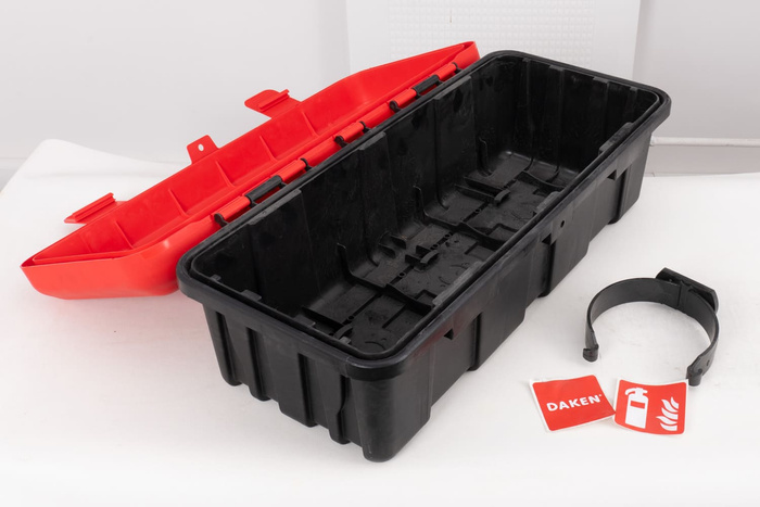 UTSLUKKING Brannslukningsapparatboks 6/9 kg DAKEN 82130 REGON 715x335x240mm rød