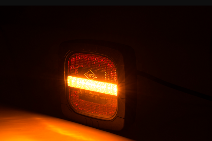 HORPOL ROCA LZD 2803 LED-baklykt 3 funksjoner universal med holder