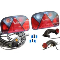 Lyssett: ASPÖCK baklys + ASPÖCK sidemarkeringslys + MANTES 8m 13-PIN sele + hurtigkoblinger