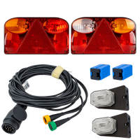 Lyssett: FRISTOM FT-088 baklykter + ASPÖCK FLEXIPOINT I sidemarkeringslys + MANTES 5,2m 13-pinners ledningsnett