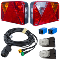 Lyssett: DOBPLAST DPT35 baklykter + ASPÖCK FLEXIPOINT I sidemarkeringslys + MANTES 5,2m 13-pinners ledningsnett